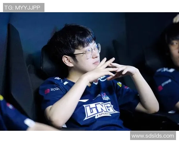 esports数据和平精英战场上的传奇逆袭LNG战队的辉煌征程与成长故事